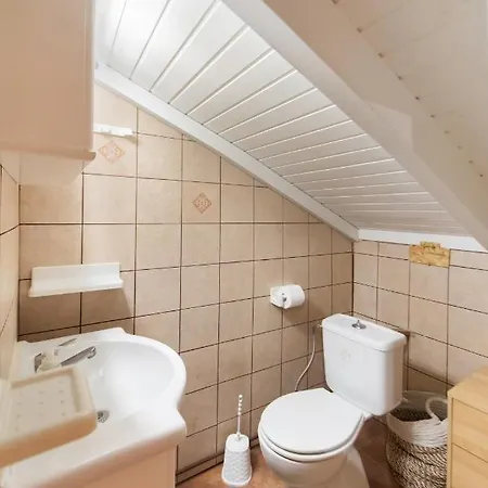 Borgo! ευχάριστο δίπλα στη θάλασσα!! Ferienhaus Lefkáda